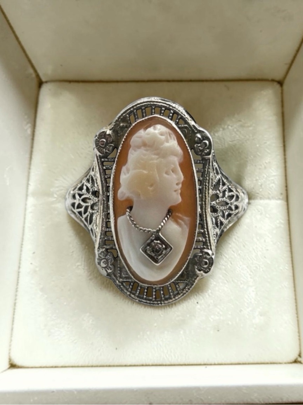 14K White Gold Antique Vtg Art Deco Rectangular Carved Shell Cameo w/Diamond 6